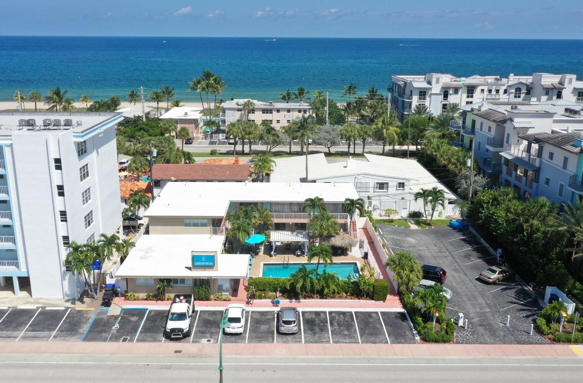 Castle By The Sea Motel Lauderdale-by-the-Sea Exterior photo