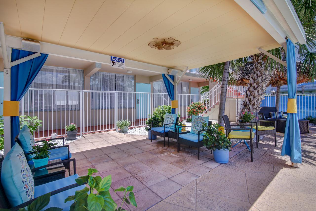 Castle By The Sea Motel Lauderdale-by-the-Sea Exterior photo