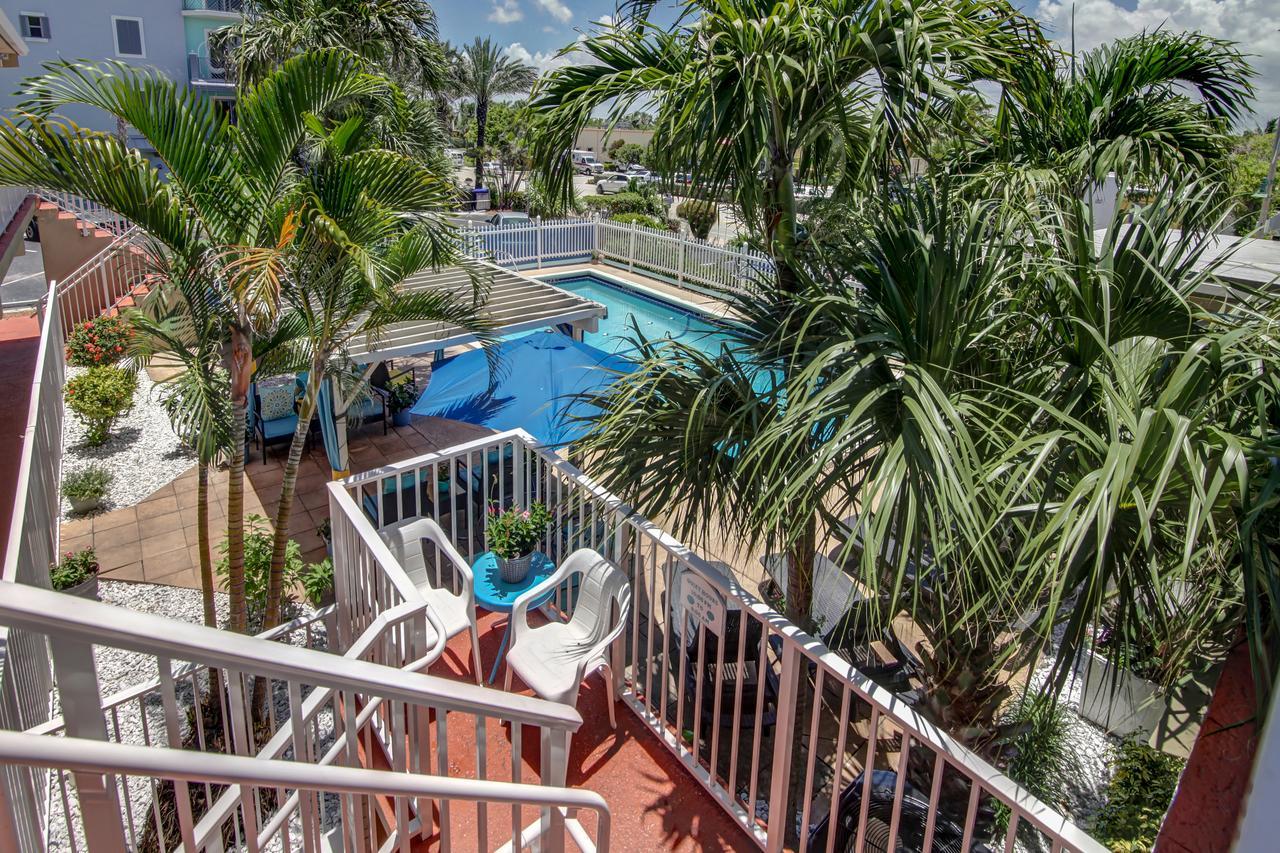 Castle By The Sea Motel Lauderdale-by-the-Sea Exterior photo