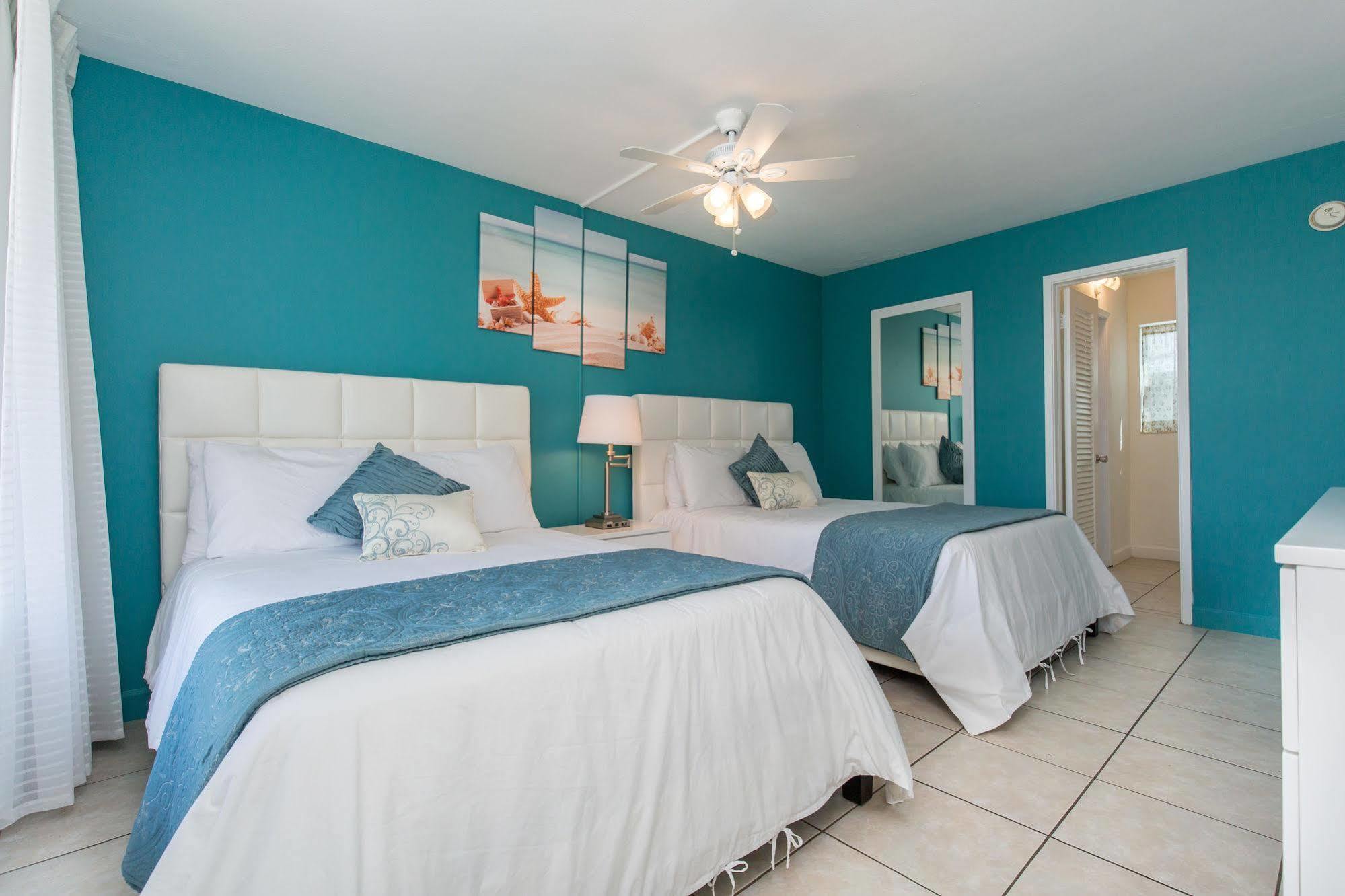 Castle By The Sea Motel Lauderdale-by-the-Sea Exterior photo